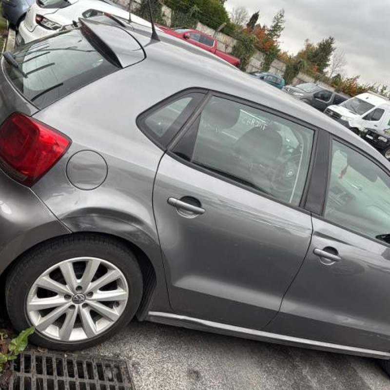 Plage arriere VOLKSWAGEN POLO 5 Photo n°11