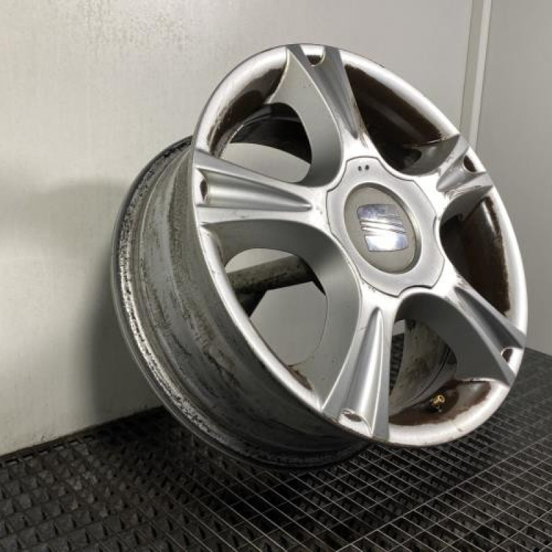 Jante SEAT IBIZA 3 Photo n°4