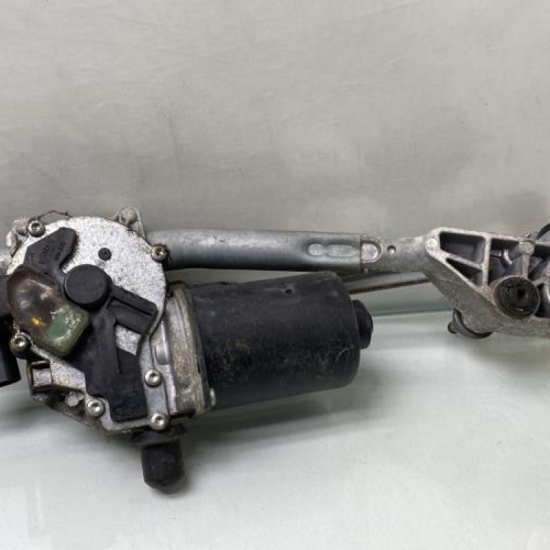 Moteur essuie glace avant MERCEDES CLASSE B 245 Photo n°6