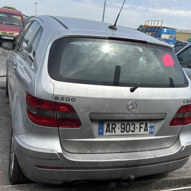 Moteur essuie glace avant MERCEDES CLASSE B 245 Photo n°13