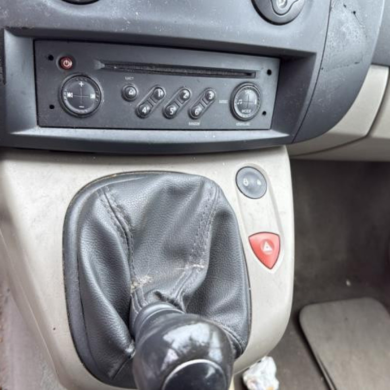 Aile avant gauche RENAULT SCENIC 2 Photo n°17