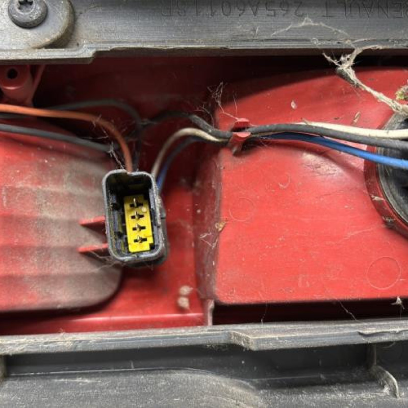 Feu arriere principal droit (feux) RENAULT TRAFIC 2 Photo n°4