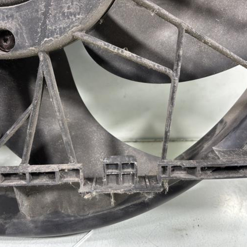 Moto ventilateur radiateur MERCEDES CLASSE CLK 209 Photo n°5