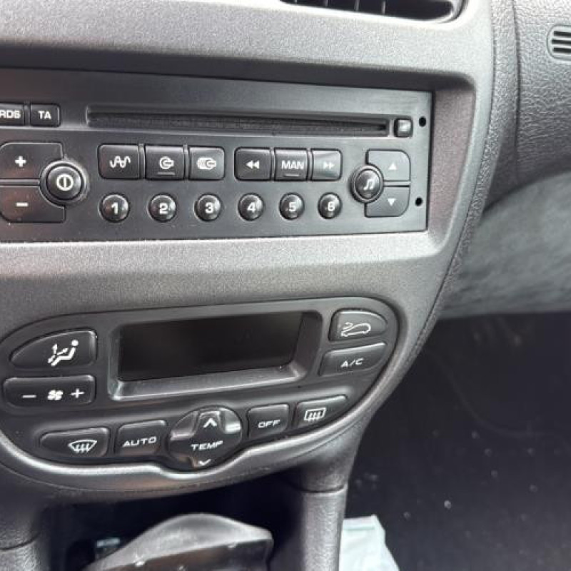 Aile avant gauche PEUGEOT 206 Photo n°12