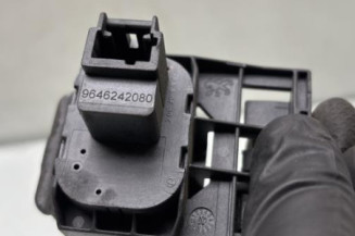 Bouton de coffre PEUGEOT 407