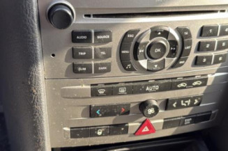 Bouton de coffre PEUGEOT 407