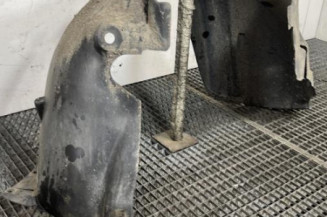 Pare boue avant droit RENAULT CLIO 3