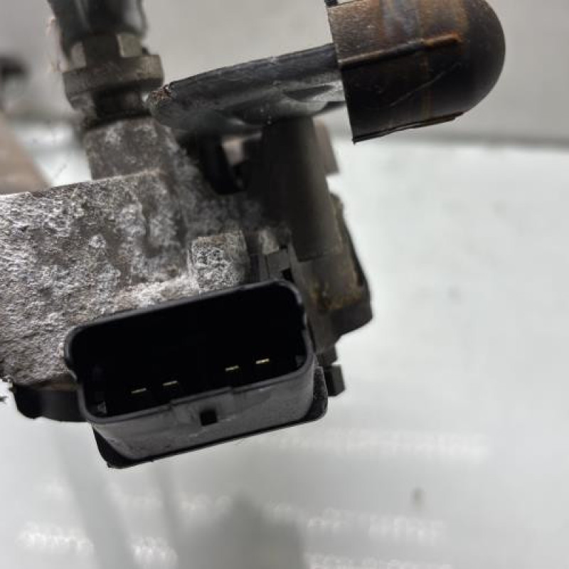 Moteur essuie glace avant RENAULT KANGOO 2 Photo n°7