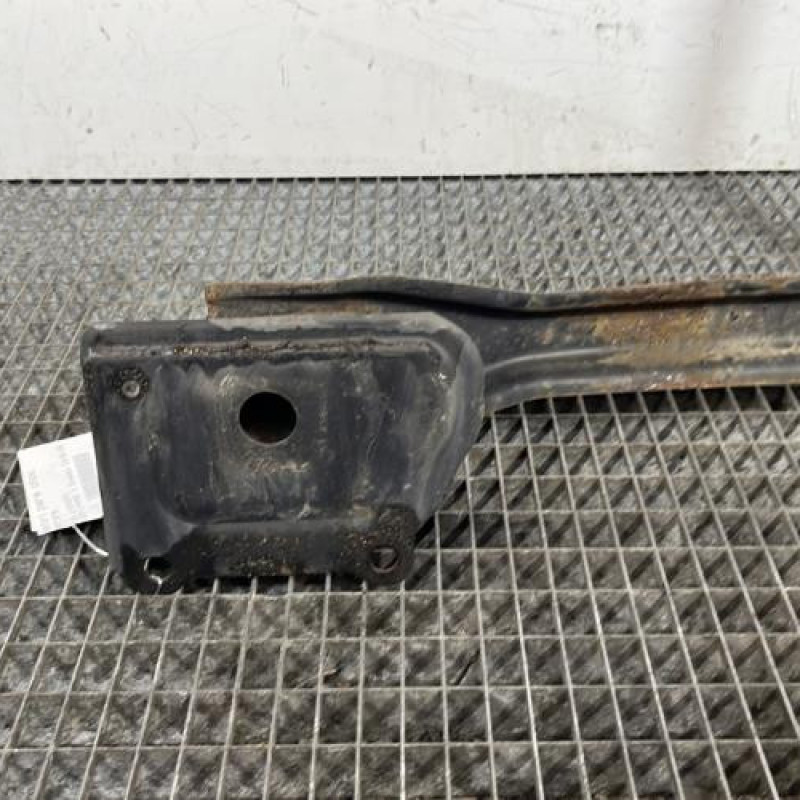 Renfort pare choc arriere (traverse) FORD FIESTA 6 Photo n°4