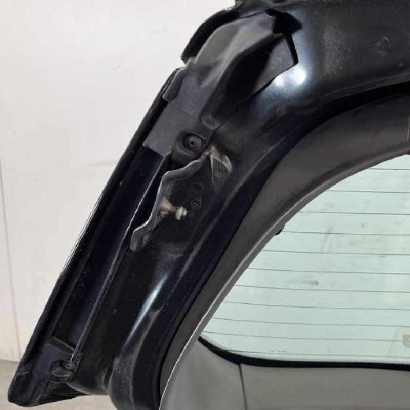 Malle/Hayon arriere RENAULT SCENIC 2 Photo n°10