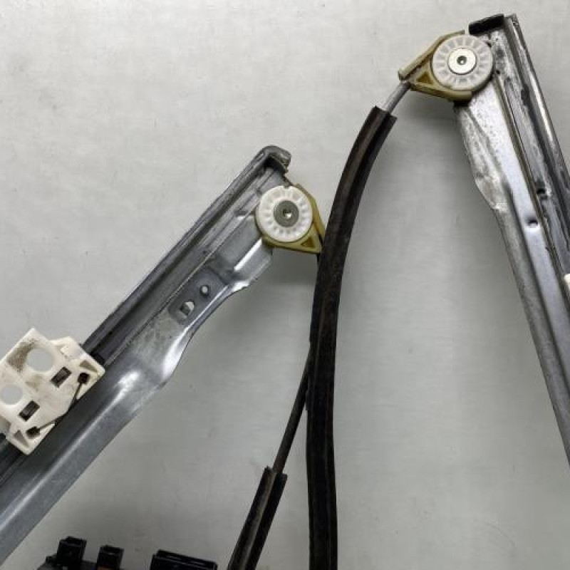 Leve vitre electrique avant gauche CITROEN C4 GRAND PICASSO 1 Photo n°2