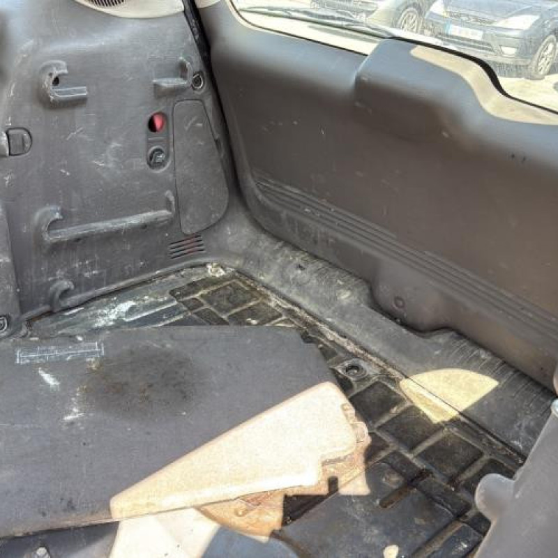 Moteur essuie glace arriere CHRYSLER PT CRUISER Photo n°16