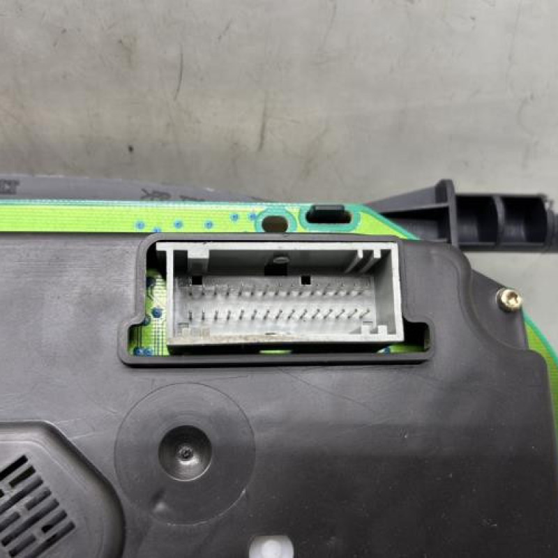 Compteur RENAULT CLIO 2 Photo n°4