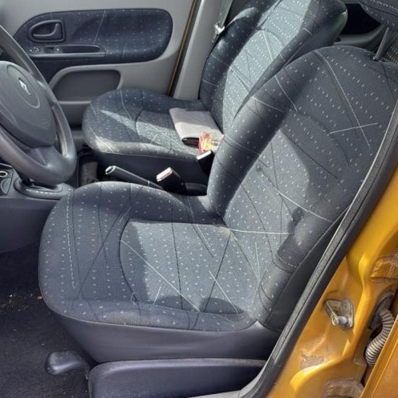 Compteur RENAULT CLIO 2 Photo n°17