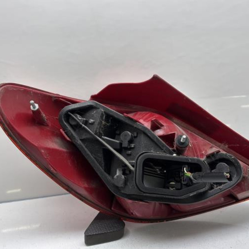 Feu arriere principal droit (feux) PEUGEOT 207 Photo n°5