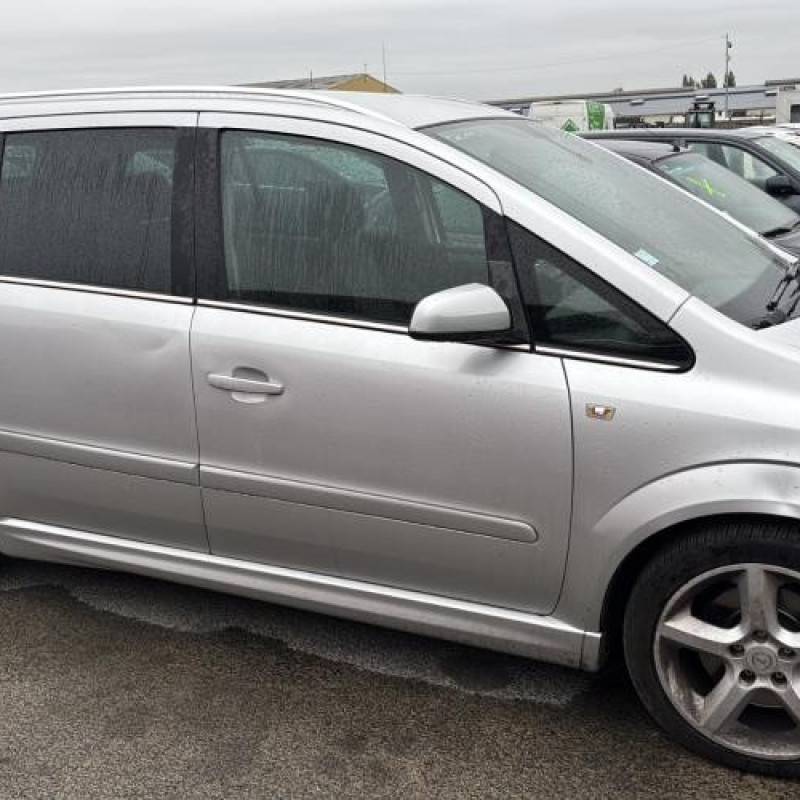 Plage arriere OPEL ZAFIRA B Photo n°12