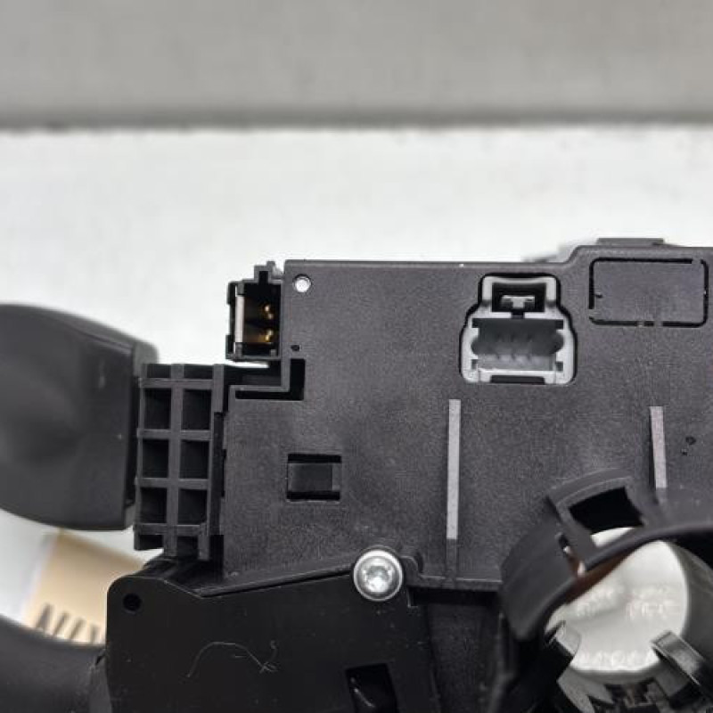 Com (Bloc Contacteur Tournant+Commodo Essuie Glace+Commodo Phare) CITROEN C5 1 Photo n°8