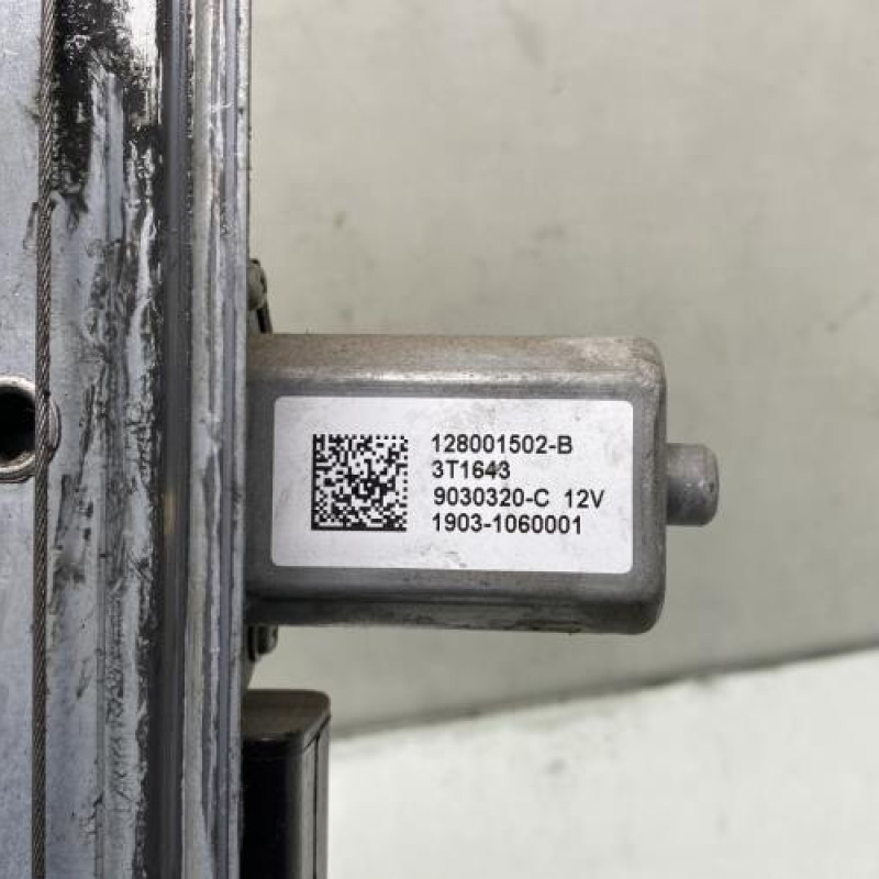 Leve vitre electrique avant gauche RENAULT TRAFIC 3 COURT Photo n°3