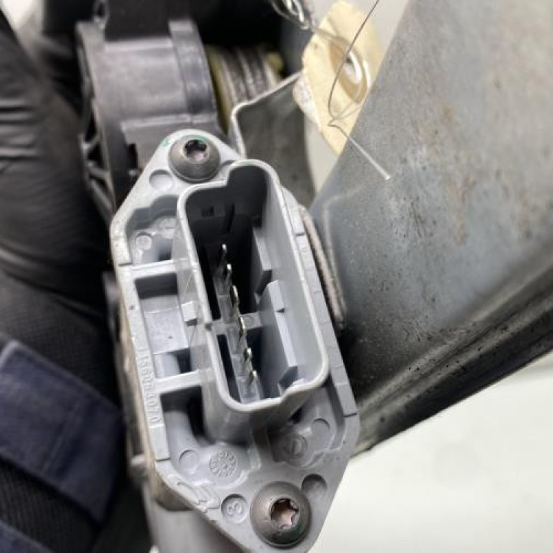 Leve vitre electrique avant gauche RENAULT TRAFIC 3 COURT Photo n°6