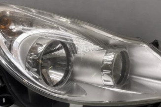 Optique avant principal droit (feux)(phare) OPEL CORSA D Photo n°1