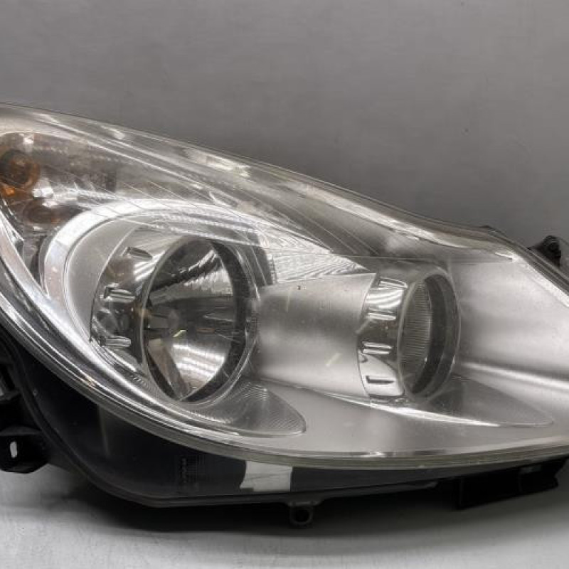 Optique avant principal droit (feux)(phare) OPEL CORSA D Photo n°1