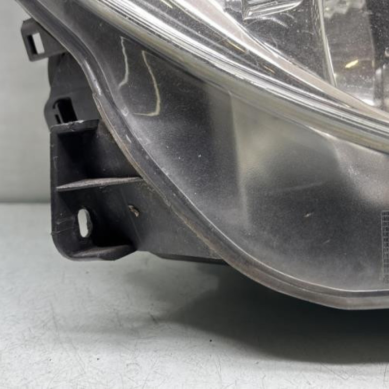 Optique avant principal droit (feux)(phare) OPEL CORSA D Photo n°2