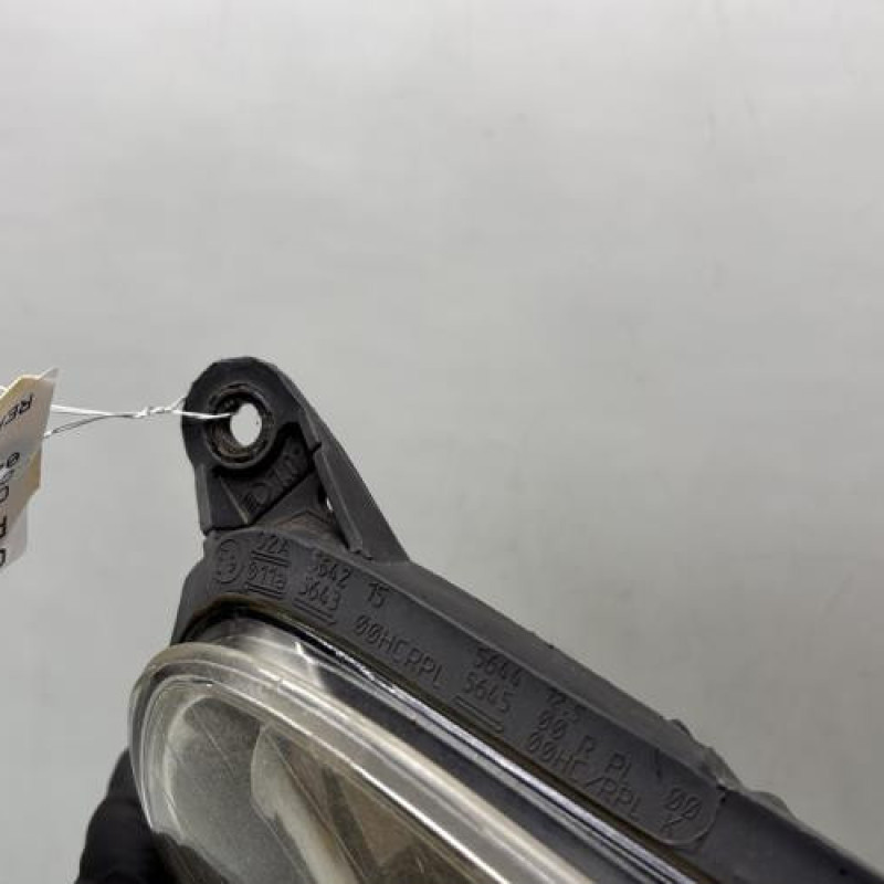 Optique avant principal droit (feux)(phare) OPEL CORSA D Photo n°4