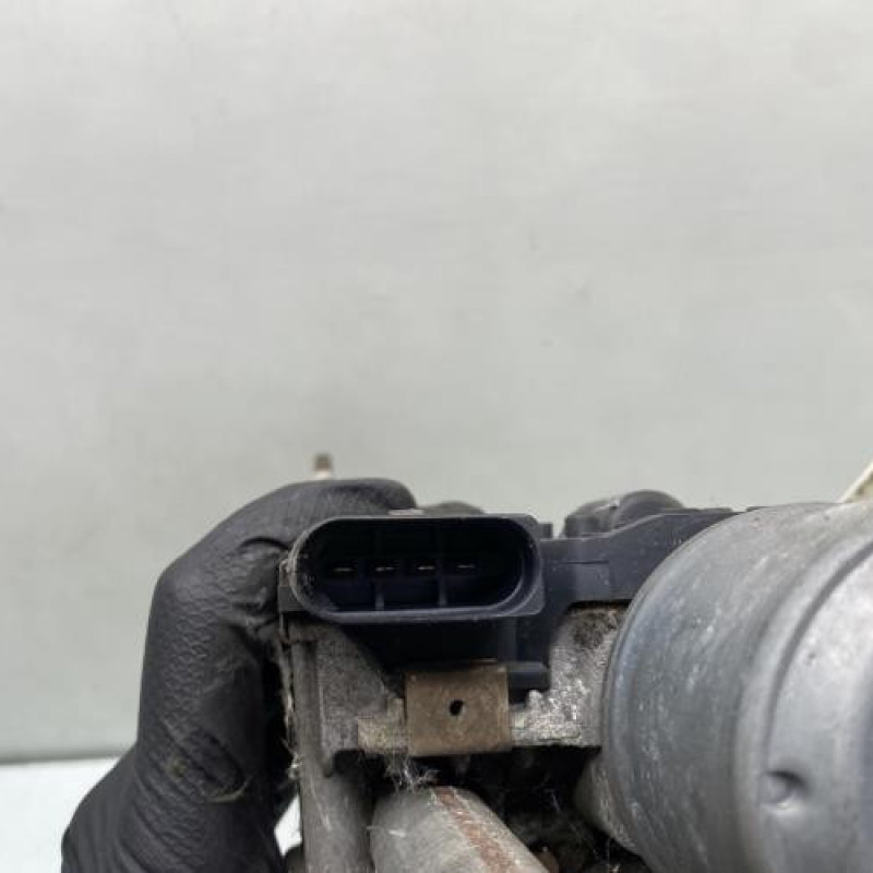 Moteur essuie glace avant VOLKSWAGEN GOLF 6 Photo n°8