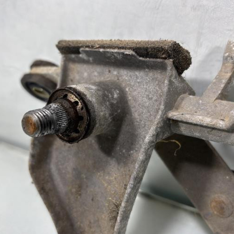 Moteur essuie glace avant TOYOTA RAV4 2 Photo n°5