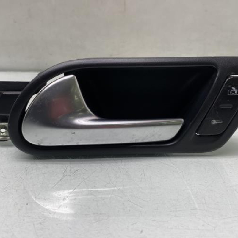 Poignee interieur avant gauche VOLKSWAGEN GOLF 5 Photo n°1