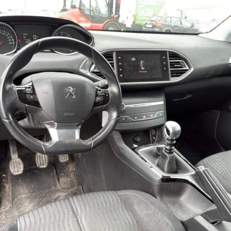 Air bag conducteur PEUGEOT 308 2 Photo n°17