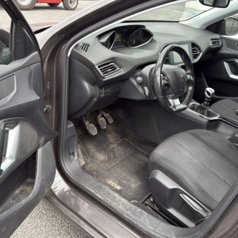 Renfort pare choc avant (traverse) PEUGEOT 308 2 Photo n°15