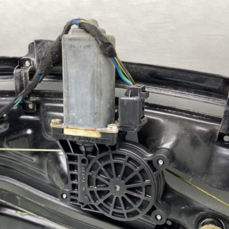 Leve vitre electrique arriere gauche BMW SERIE 3 E46 Photo n°2