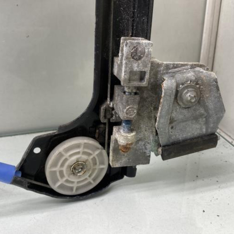 Leve vitre electrique avant gauche BMW SERIE 3 E46 Photo n°2