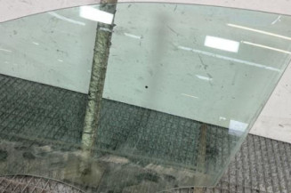 Vitre avant gauche MERCEDES CLASSE A 176