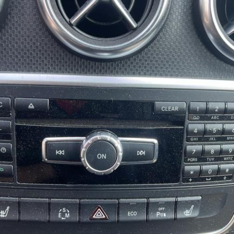 Vitre avant gauche MERCEDES CLASSE A 176 Photo n°5