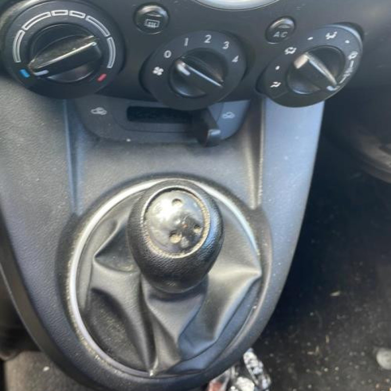 Capot MAZDA 2 2 Photo n°15