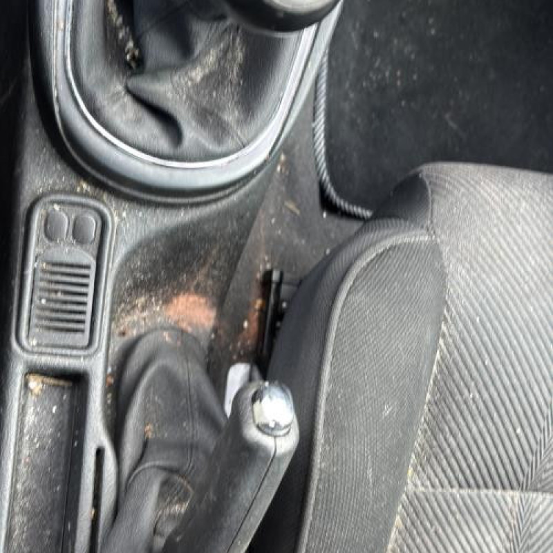 Neiman ALFA ROMEO 147 Photo n°19