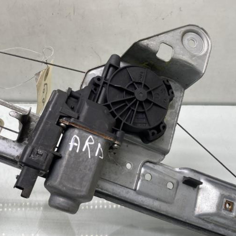 Leve vitre electrique arriere droit RENAULT MEGANE 2 Photo n°4