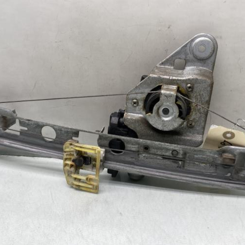 Leve vitre electrique arriere gauche RENAULT MEGANE 2 Photo n°1