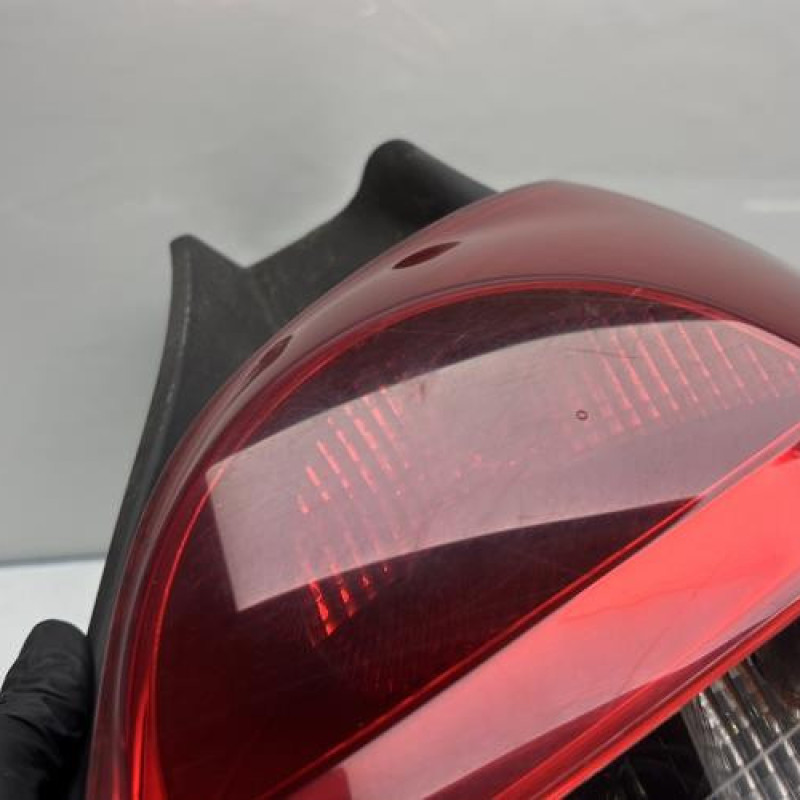 Feu arriere principal droit (feux) RENAULT CLIO 3 Photo n°4