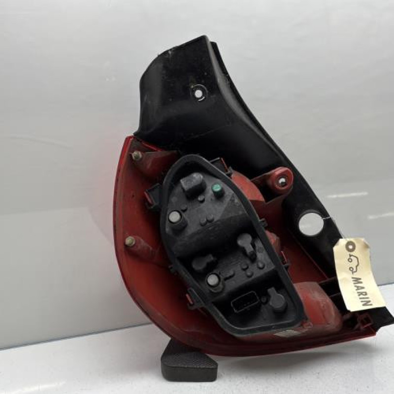 Feu arriere principal droit (feux) RENAULT CLIO 3 Photo n°5