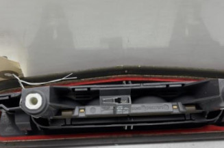 Feu arriere stop central OPEL CORSA D