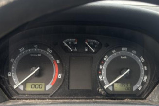 Poignee porte avant droit SKODA FABIA 1