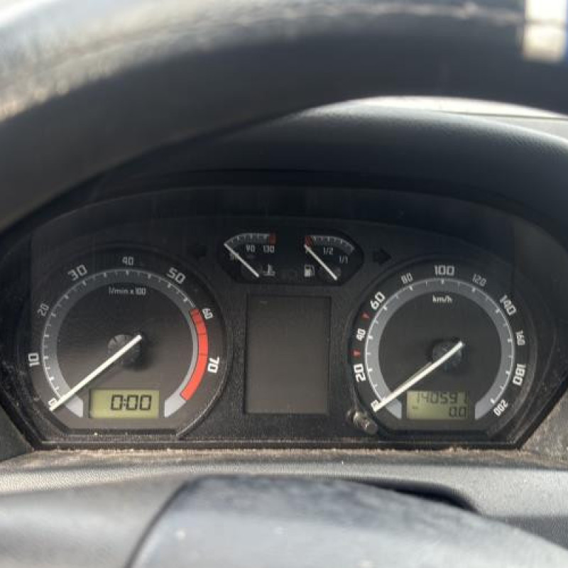 Poignee porte avant droit SKODA FABIA 1 Photo n°20