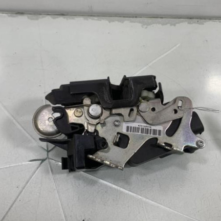 Serrure de porte laterale droite MERCEDES VITO 639