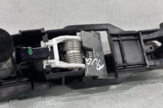 Poignee porte avant gauche MERCEDES CLASSE CLK 209