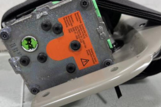 Pretensionneur de ceinture avant droit MERCEDES CLASSE CLK 209