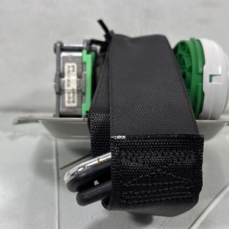 Pretensionneur de ceinture avant droit MERCEDES CLASSE CLK 209 Photo n°4