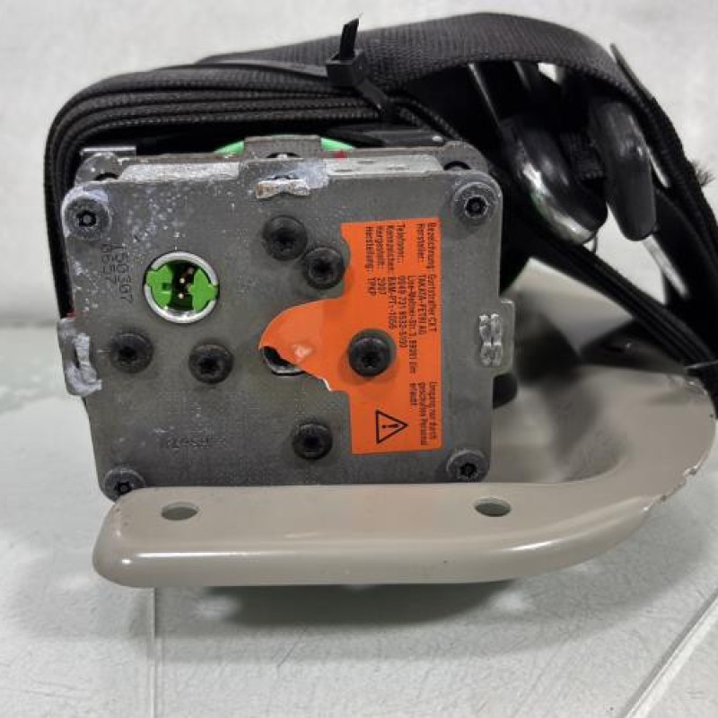 Pretensionneur de ceinture avant gauche MERCEDES CLASSE CLK 209 Photo n°1